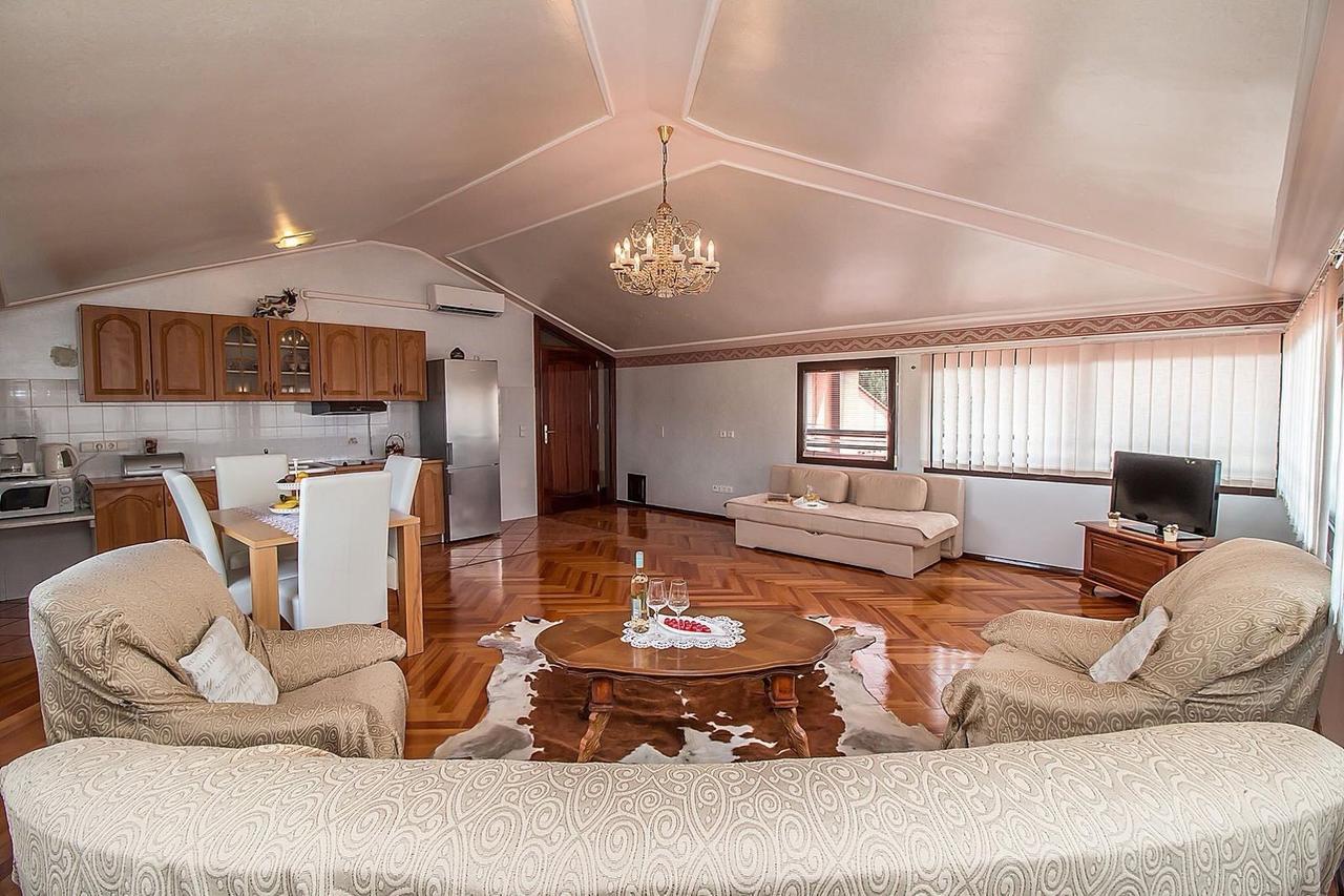 Villa Rose Ровинь Экстерьер фото